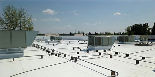 reliable commercial roofing experts Houston, TX